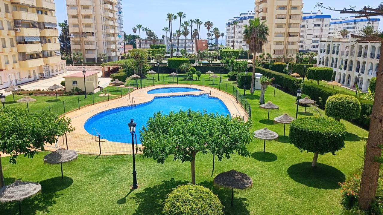 ベナルマデナAndalucia Beach & Gardenアパートメント エクステリア 写真
