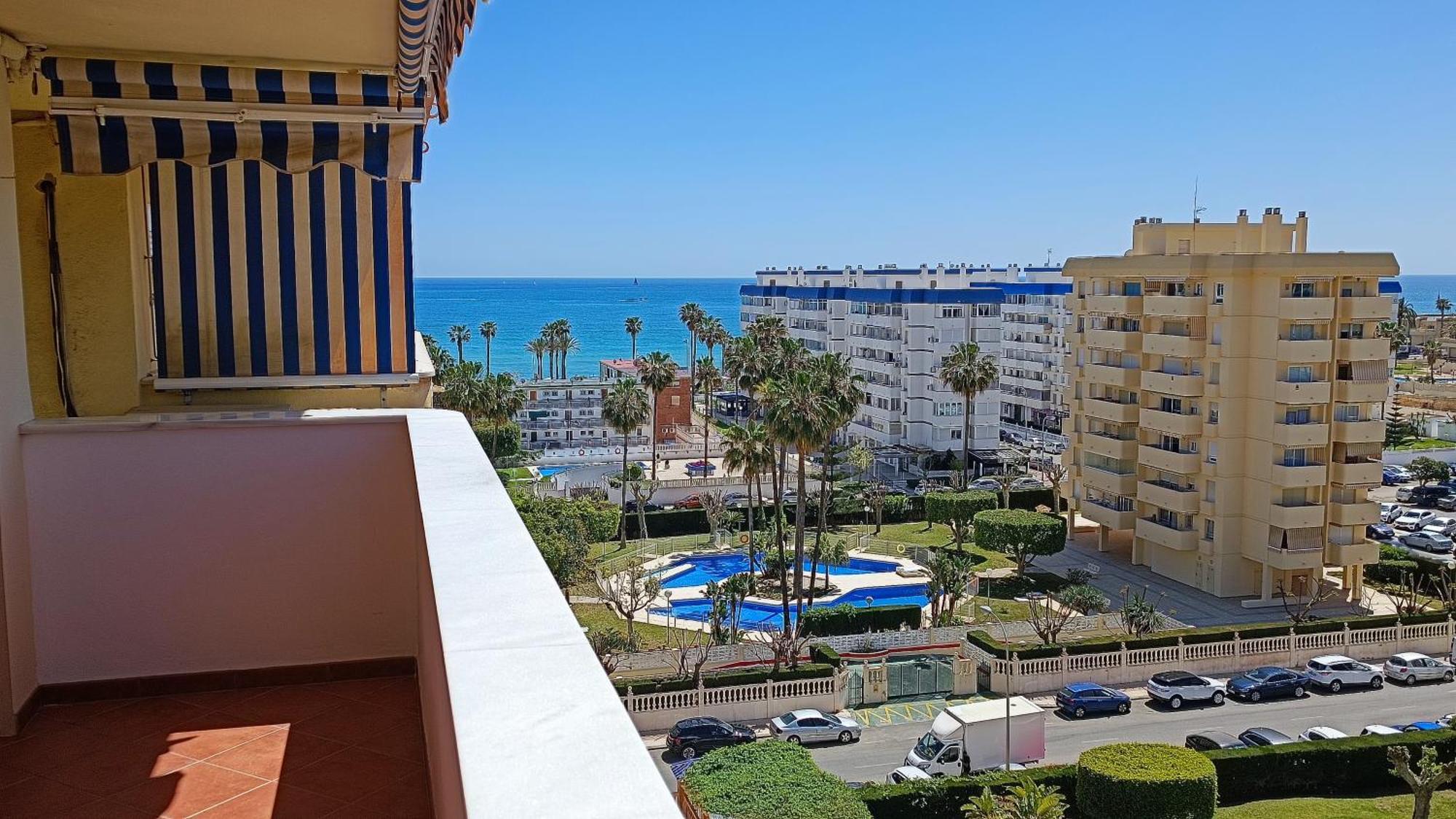 ベナルマデナAndalucia Beach & Gardenアパートメント エクステリア 写真
